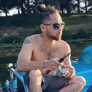 Meet your Posher, Ethan